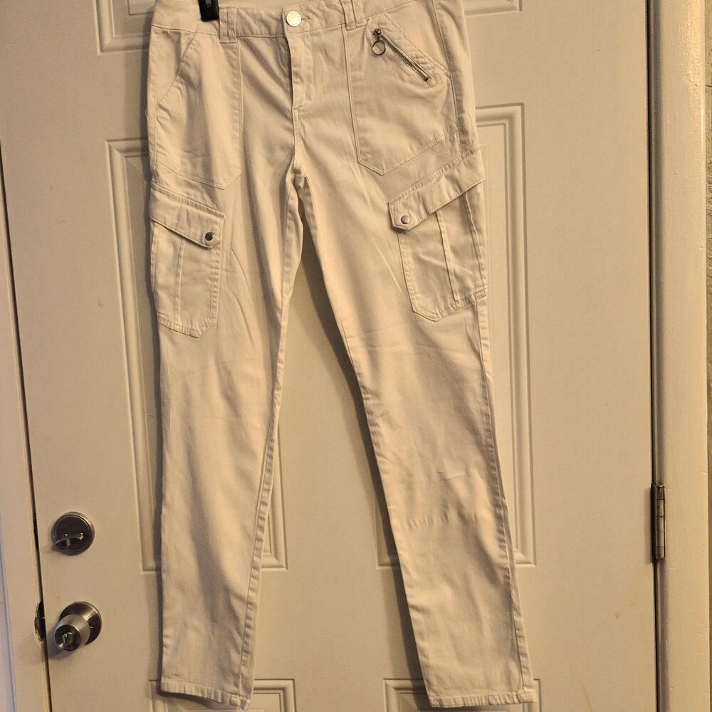 Ladies Cargo Jeans.size 9.